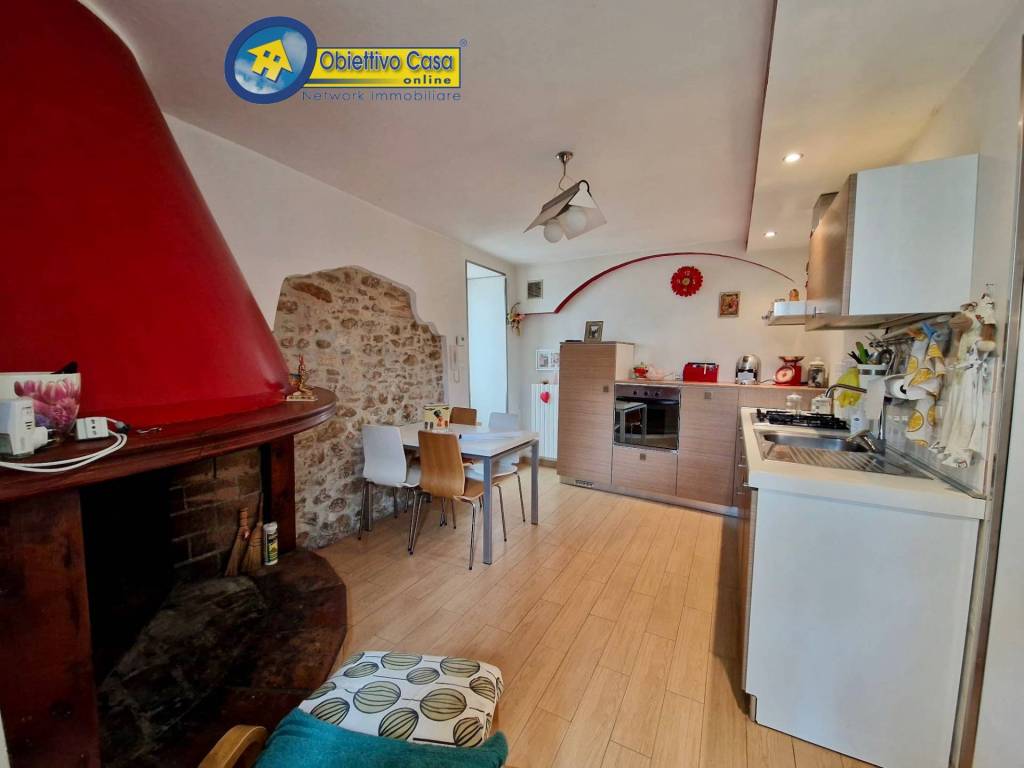 Casa indipendente a Teramo in Piazza Sant'Anna - Foto 4