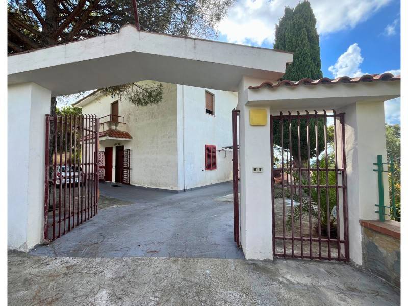 Appartamento a Castellabate in Strada Provinciale Adolfo Cilento - Foto 4