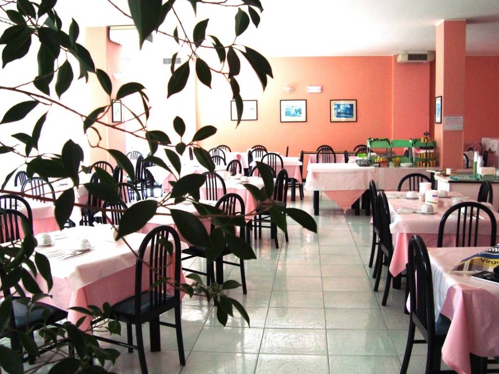 Palazzo / stabile a Tortoreto in Via G. Marconi, 0 - Foto 5