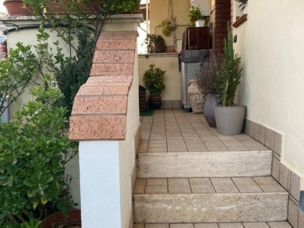 Appartamento a Cisterna di latina in Via Dante Alighieri - Foto 4