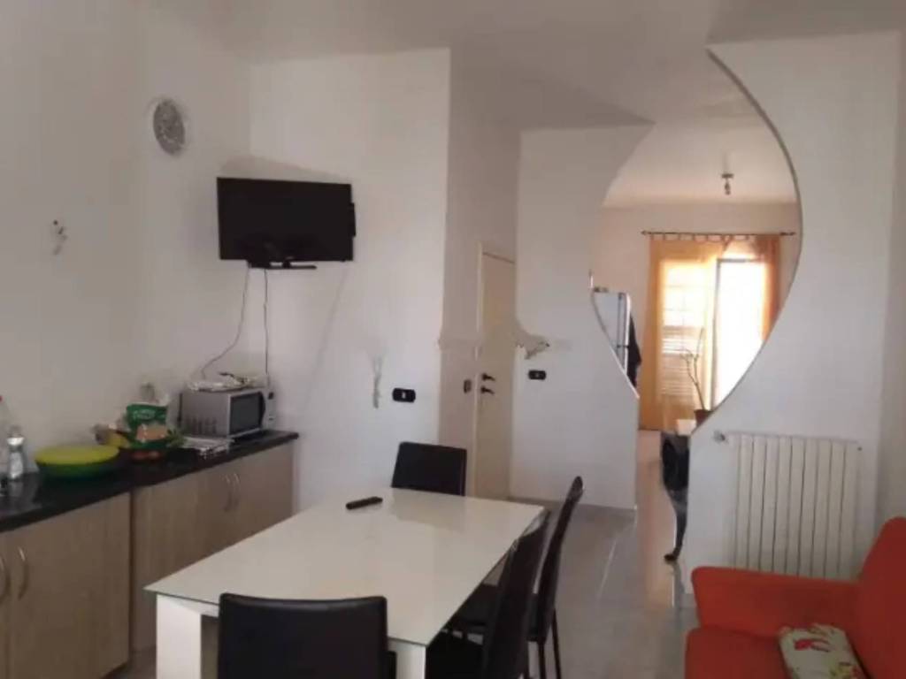 Appartamento a Mesagne in Via Udine - Foto 4