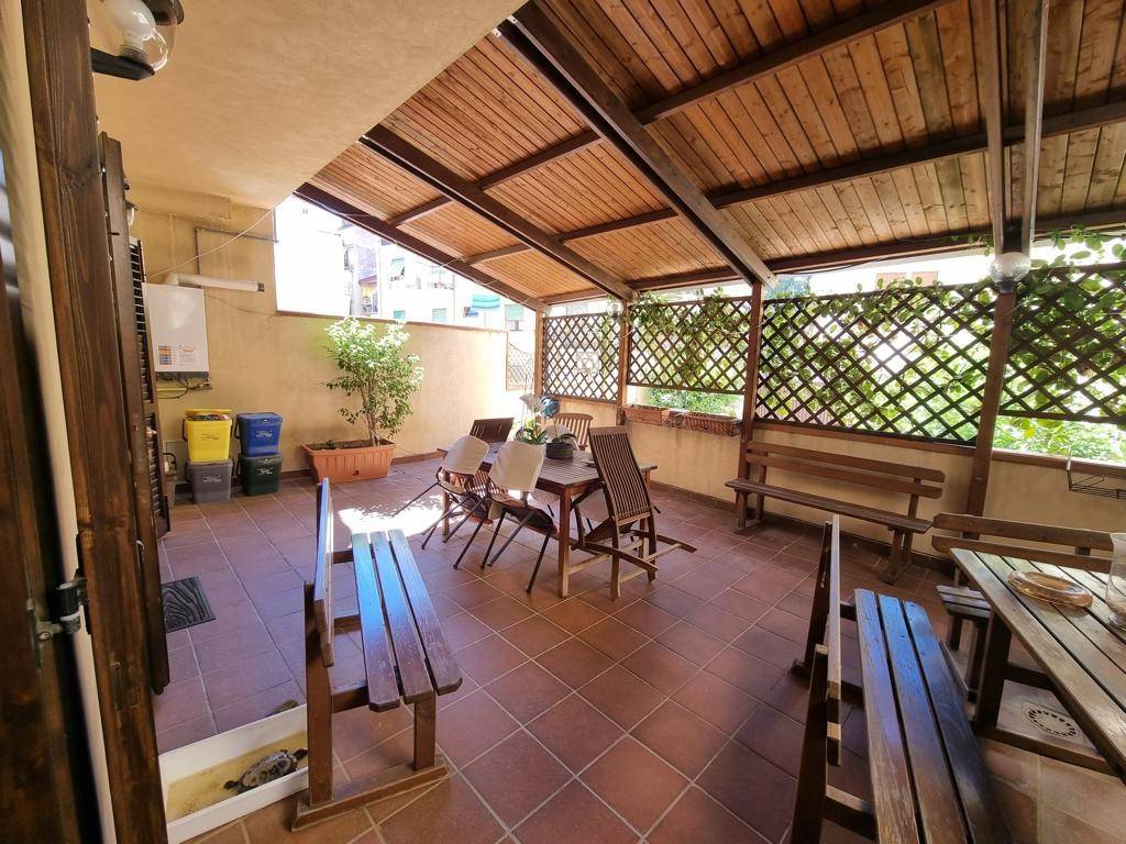 Villa a Reggio calabria in Via Sbarre Inferiori - Foto 2