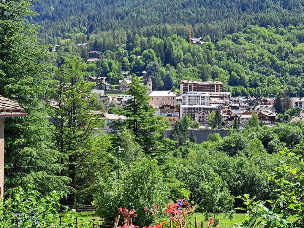 Appartamento a Courmayeur in Strada della Vittoria - Foto 4