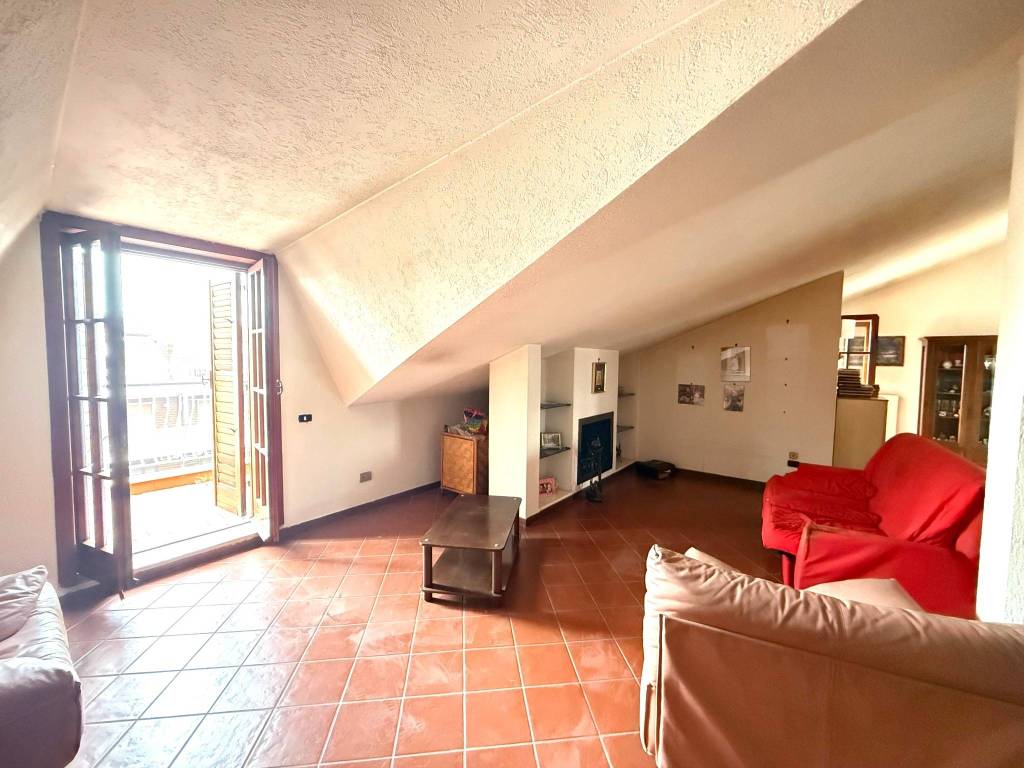 Appartamento a Quarto in Via Crocillo - Foto 2