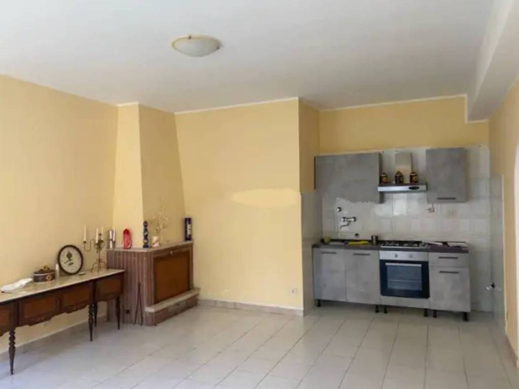 Appartamento a Tagliacozzo in Strada Comunale per Gallo - Foto 4