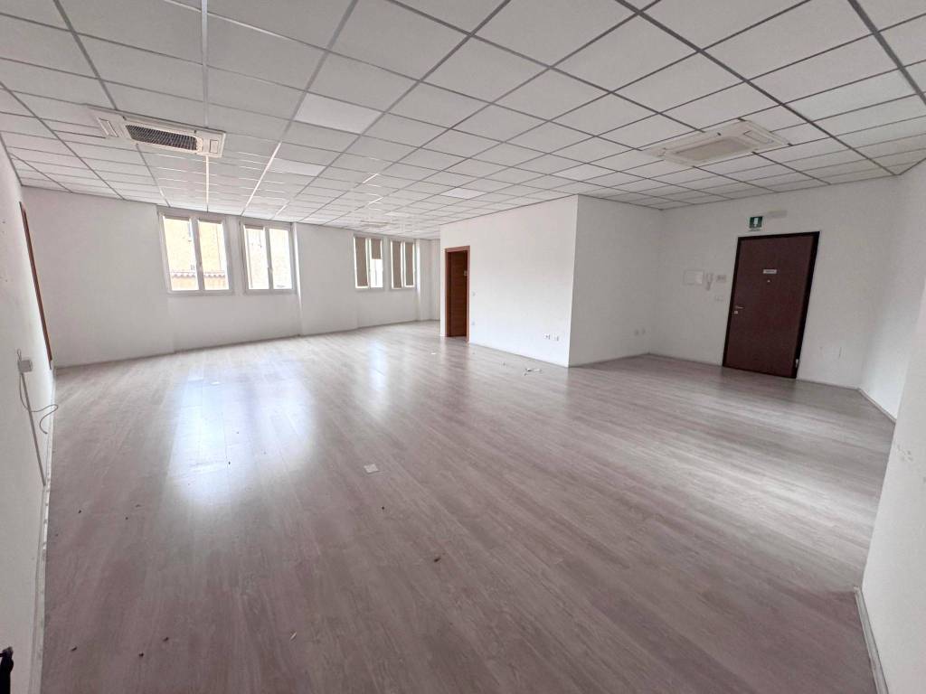 Loft / open space a Volta mantovana in Via San Martino - Foto 3