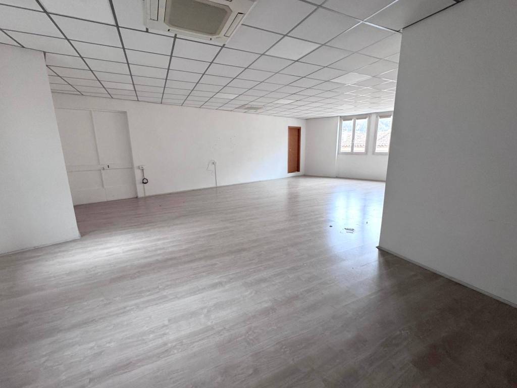 Loft / open space a Volta mantovana in Via San Martino - Foto 5