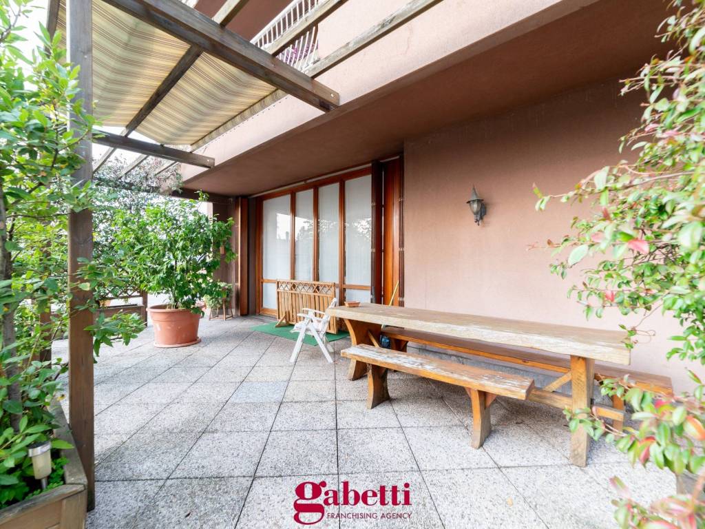 Appartamento a Gavirate in Via Guglielmo Marconi, 13 - Foto 3