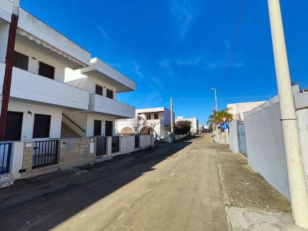 Villa a Ugento in Via Giovanni Pascoli, 37 - Foto 2