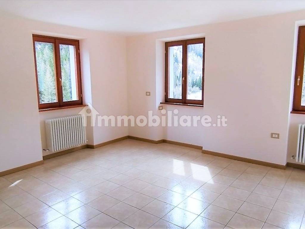 Appartamento a Chiesa in valmalenco in Chiareggio - Foto 3