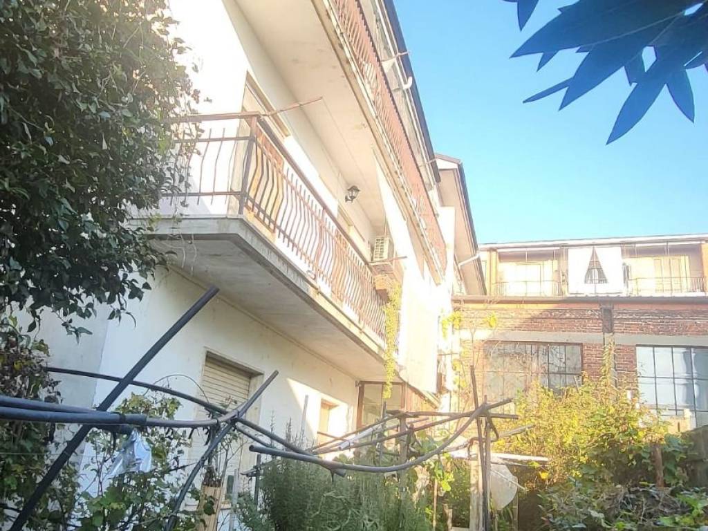 Casa indipendente a Trecate in Corso Roma - Foto 2