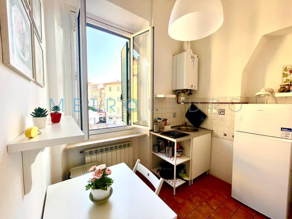 Appartamento a Livorno in Via Enrico Mayer - Foto 4