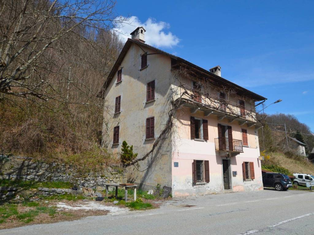 Casa indipendente a Re in Località Meis - Foto 3