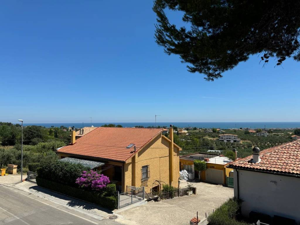 Casa indipendente a Francavilla al mare in Contrada Fontechiaro 12 - Foto 5