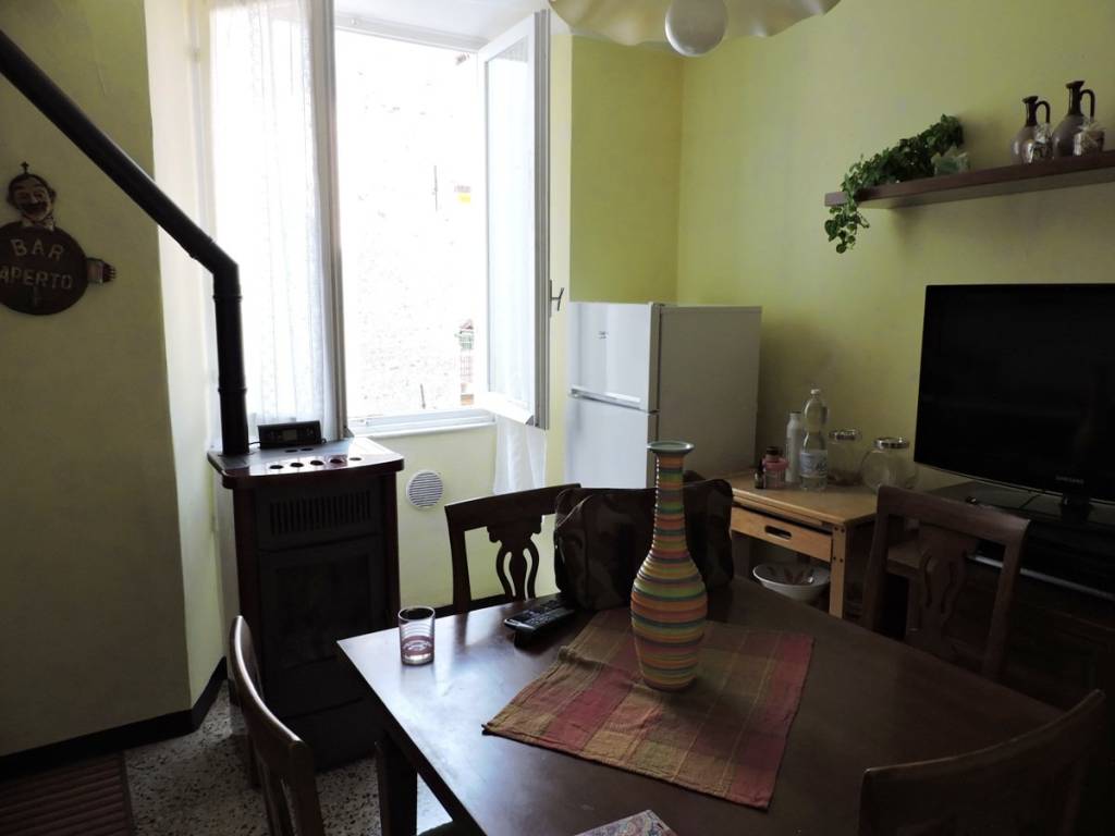 Appartamento a Voltaggio in Via Cesare Anfosso - Foto 3