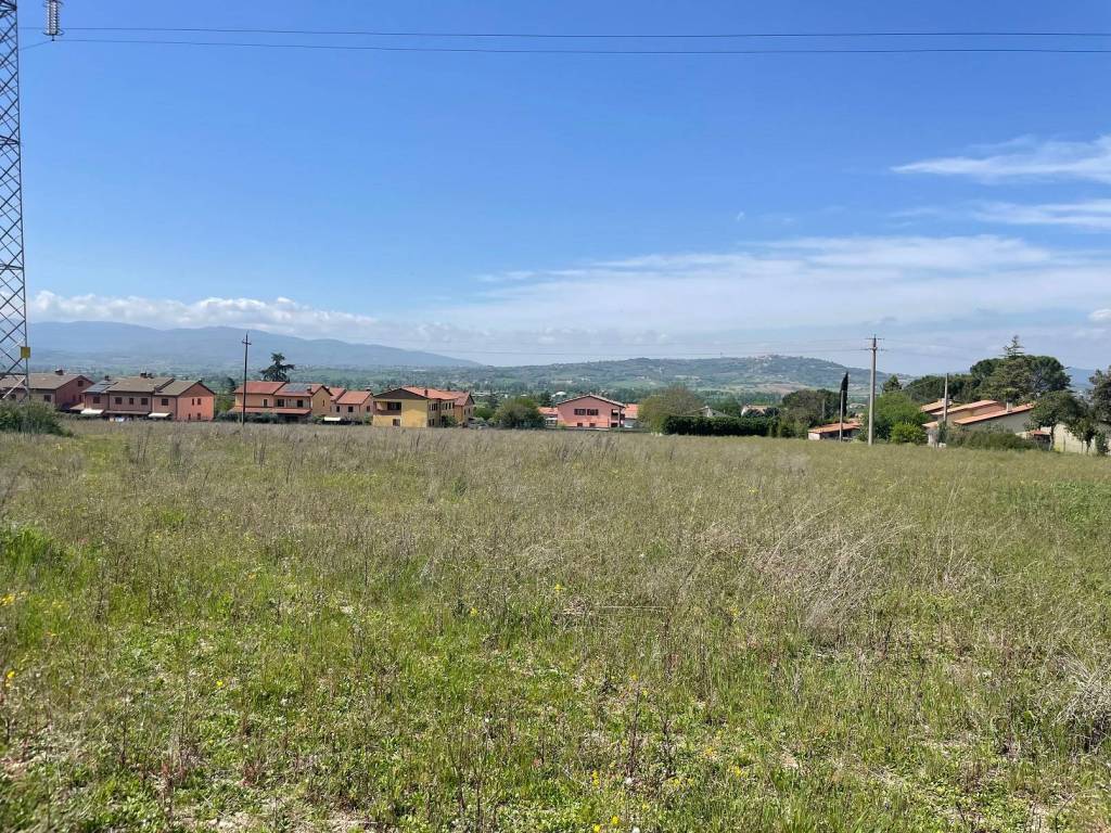 Terreno a Trevi in Via Monte Adamello - Foto 2