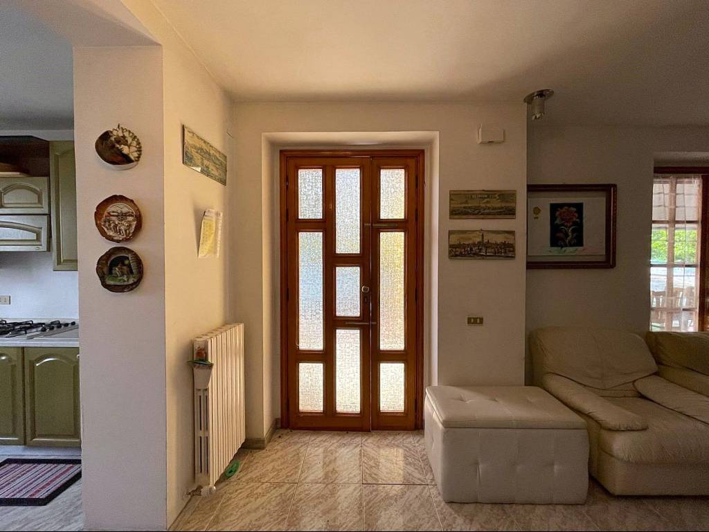 Casa indipendente a Controguerra in Contrada Colle Porcino - Foto 4