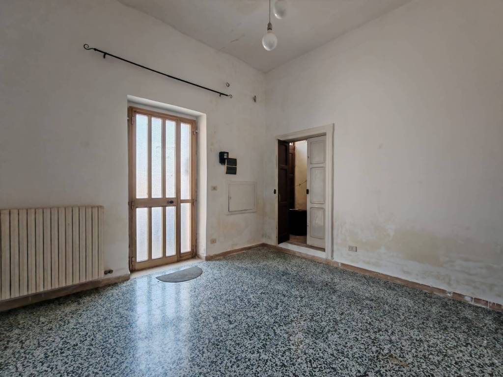 Casa indipendente a Brindisi in Via Montegrappa - Foto 2