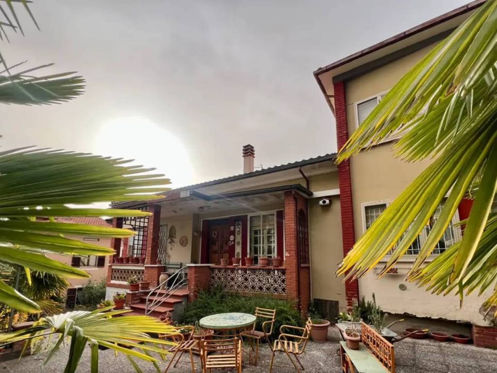 Villa a Gualdo tadino in Via Trento e Trieste - Foto 2