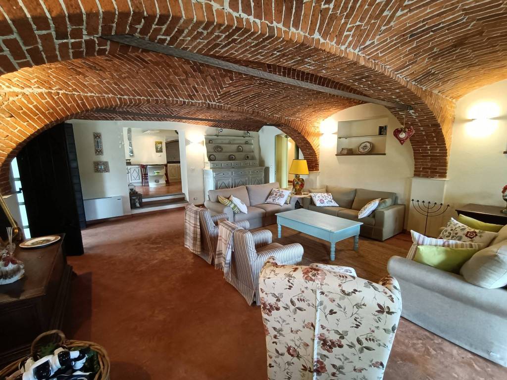 Villa a Bene vagienna in Frazione San Bernardo - Foto 2