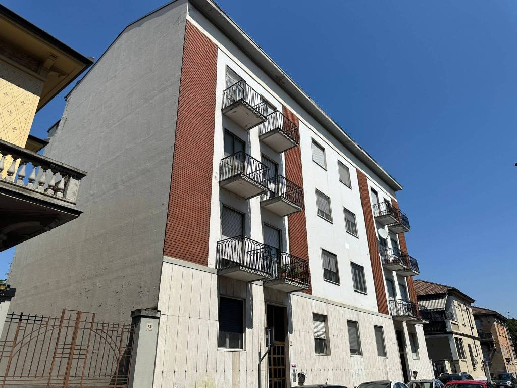 Appartamento a Vercelli in Via Confienza, 57 - Foto 2