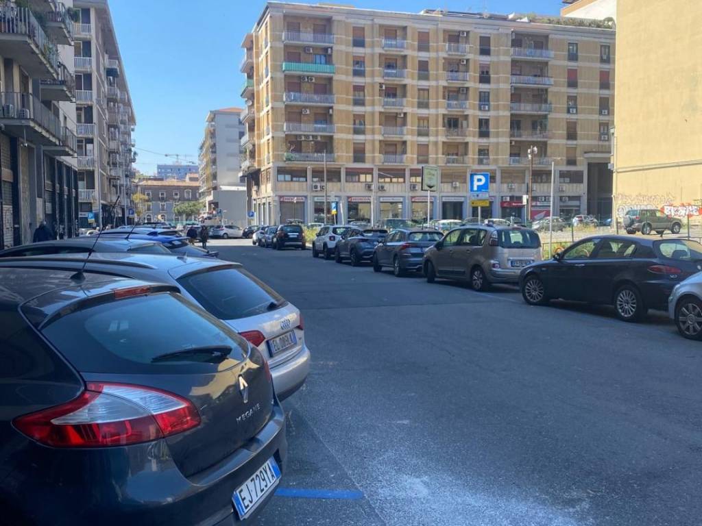 Appartamento a Catania in Via Luigi Sturzo, 33 - Foto 2