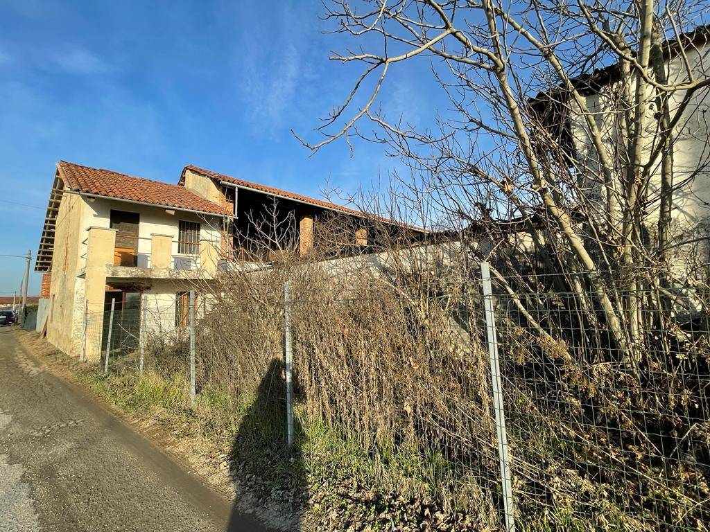 Rustico / casale a Caramagna piemonte in Strada Caporali - Foto 2