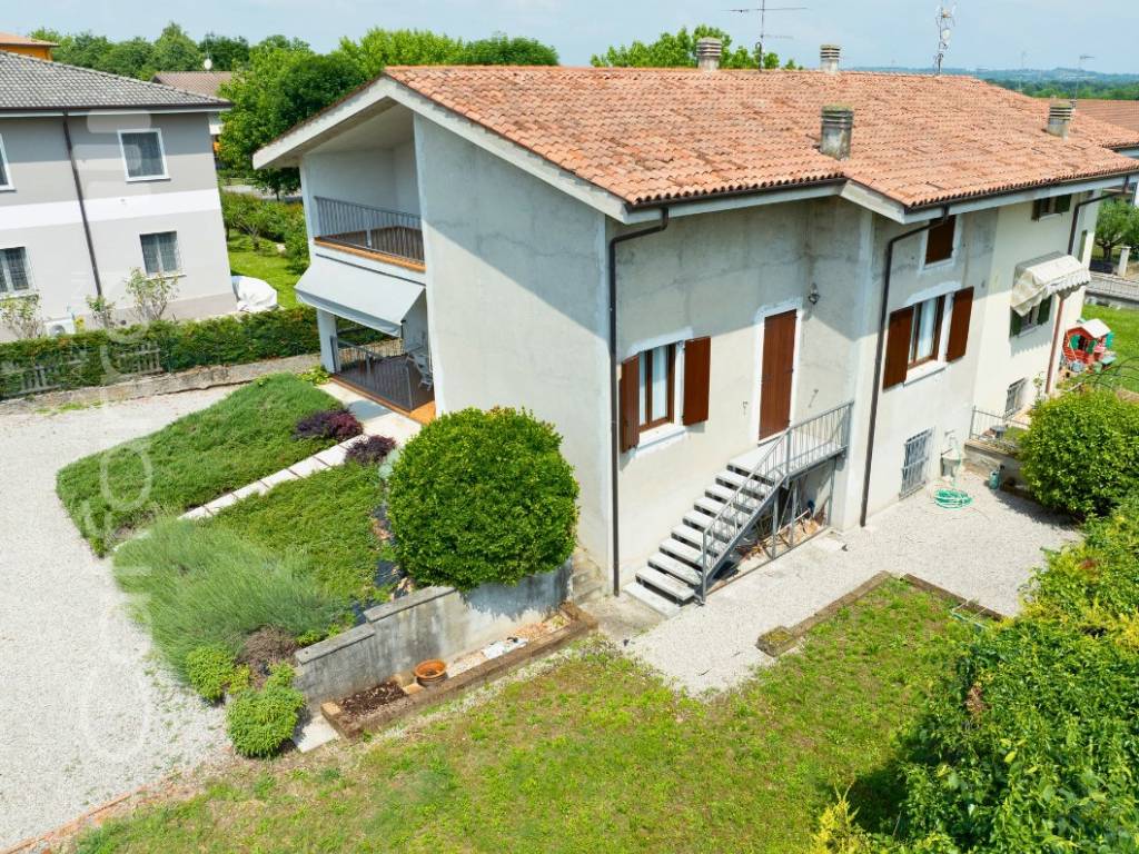 Villa a Volta mantovana in Via Roma, 131 - Foto 2