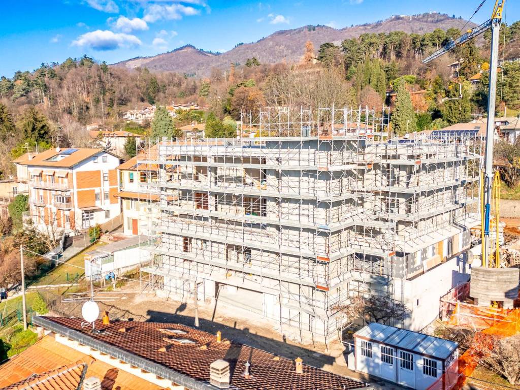 Appartamento a Luvinate in Via Vittorio Veneto, 3 - Foto 2