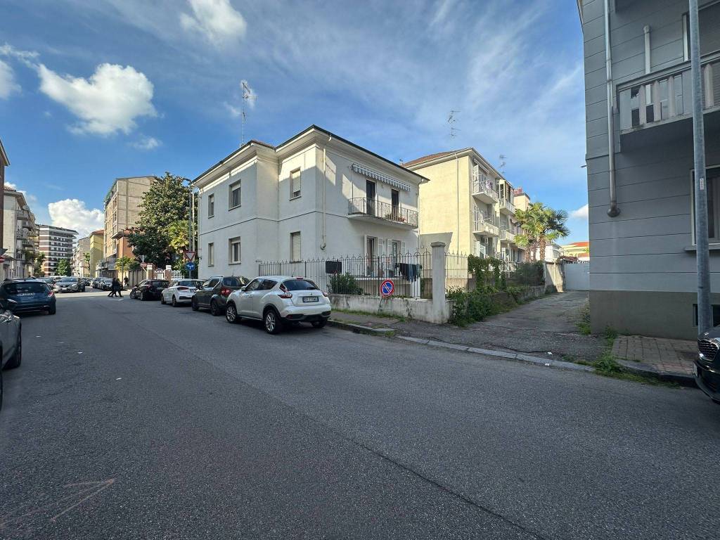 Box / garage a Vercelli in Via Niccolò Machiavelli, 33 - Foto 3