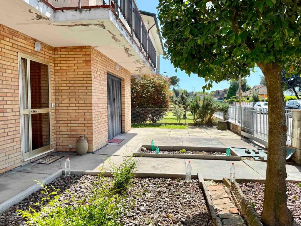Villa a Alfonsine in Via Aurelio Tarroni, 19 - Foto 5