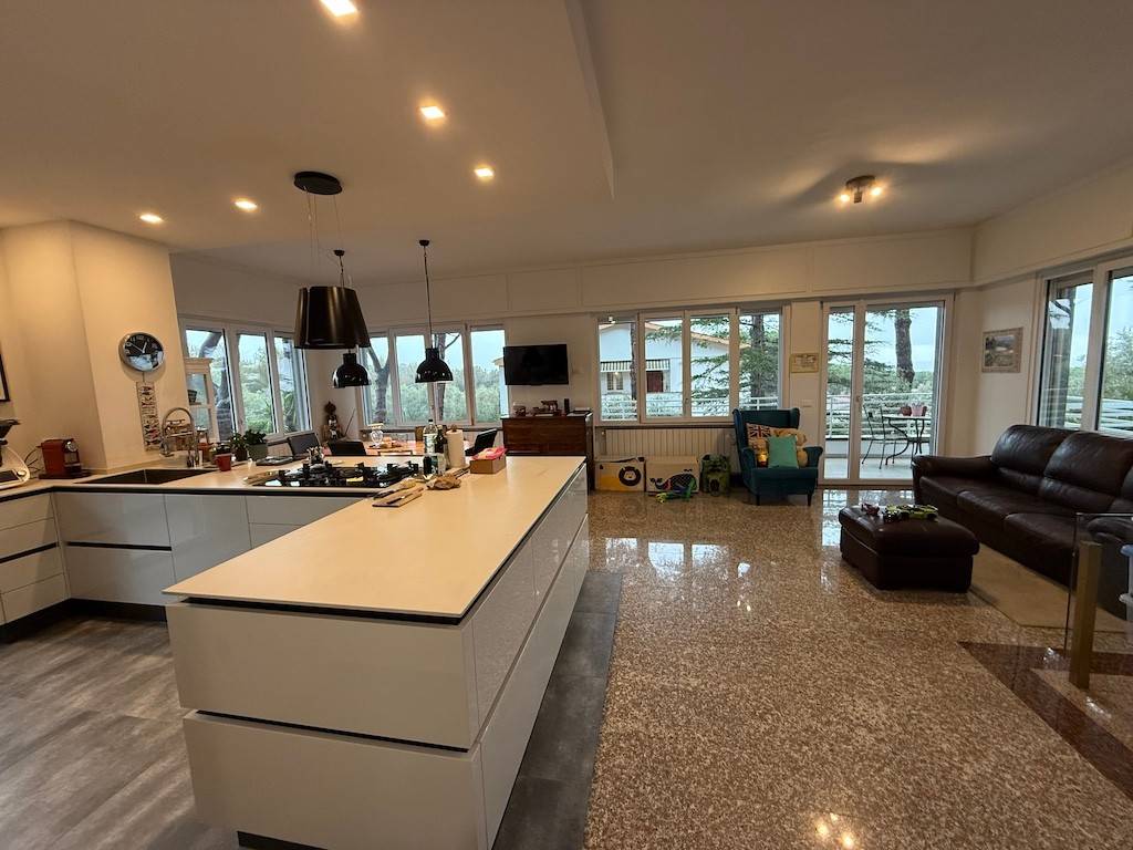 Villa a Rosignano marittimo in Via Reno - Foto 4