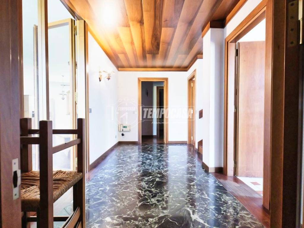 Appartamento a Belluno in Via Fratelli Rosselli 216 - Foto 2