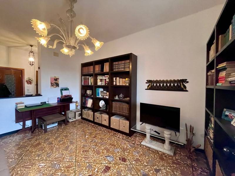 Appartamento a Albenga in Via Monsignor Cambiaso, 20 - Foto 5