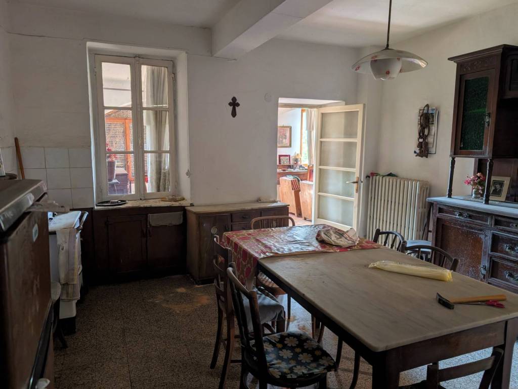 Casa indipendente a Cuasso al monte in Via Roma, 47 - Foto 4