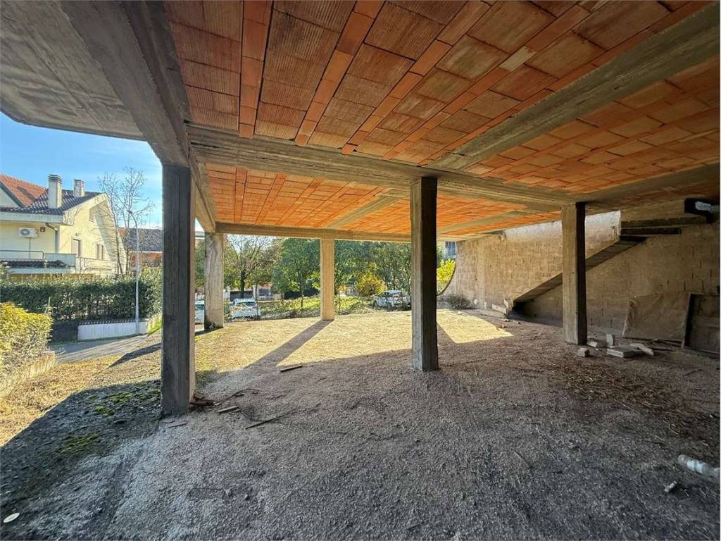 Villetta a schiera a Frosinone in VIA DEI PELIGNI - Foto 4
