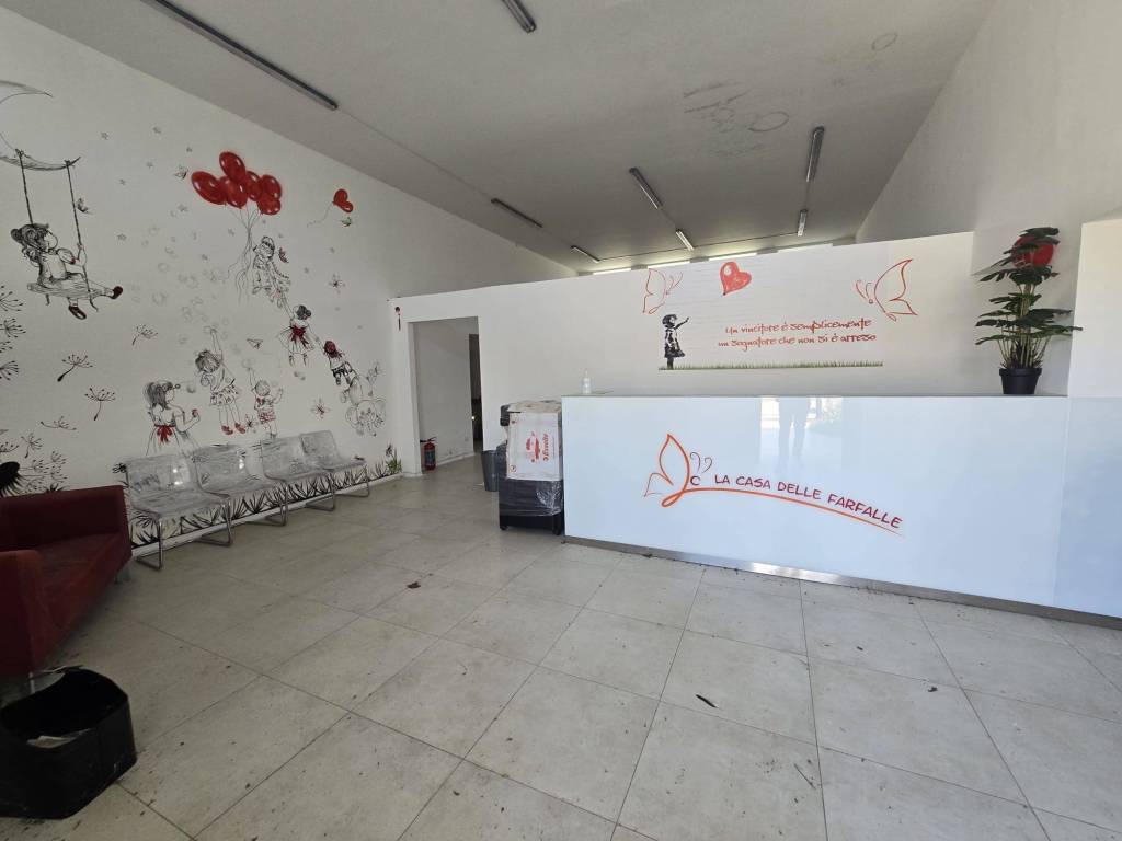 Palazzo / stabile a Cancello ed arnone in Via Indipendenza - Foto 5