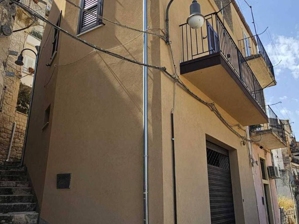Villa a Modica in Via Leni, 4 - Foto 3