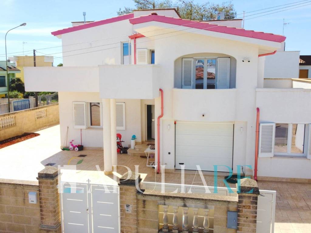 Villa a Gagliano del capo in Via Yitzhak Rabin - Foto 2