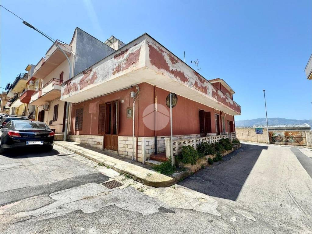 Casa indipendente a Balestrate in Via Pitrè, 69 - Foto 3