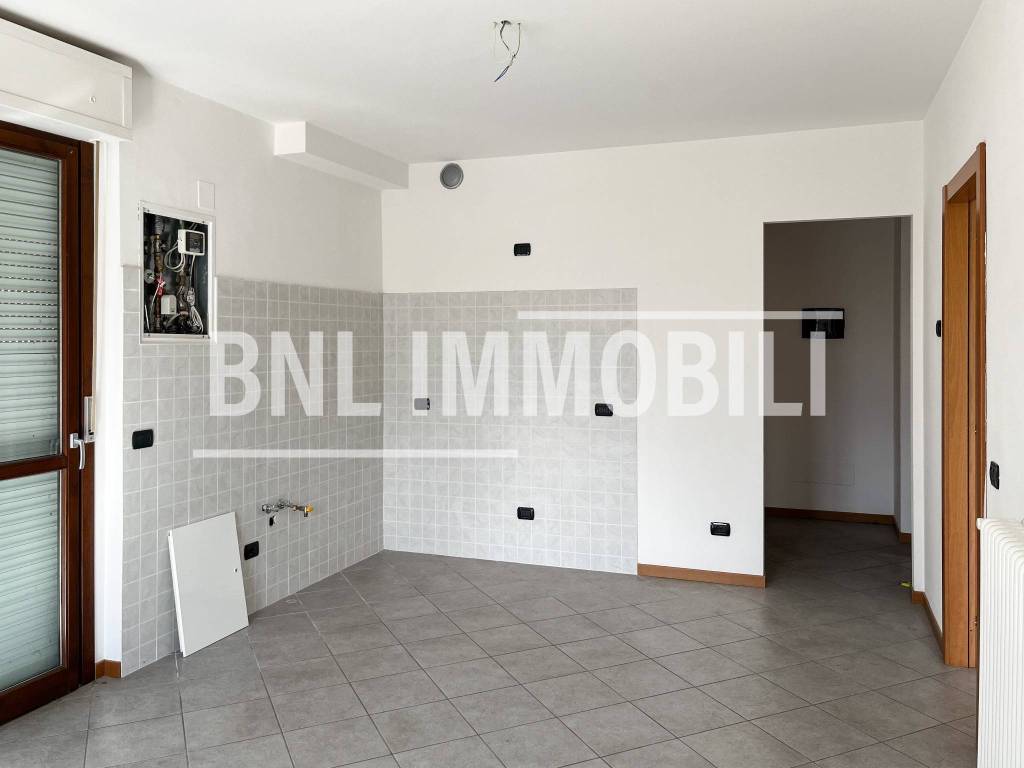 Appartamento a Luino in Via Filippo Turati, 48 - Foto 4