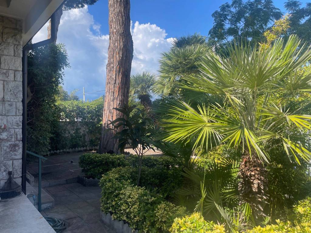 Villa a San felice circeo in Via Terracina, 120 - Foto 2