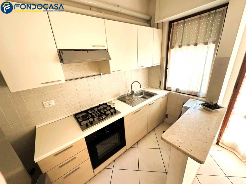 Appartamento a San benedetto del tronto in Via Clara Maffei, 90 - Foto 4