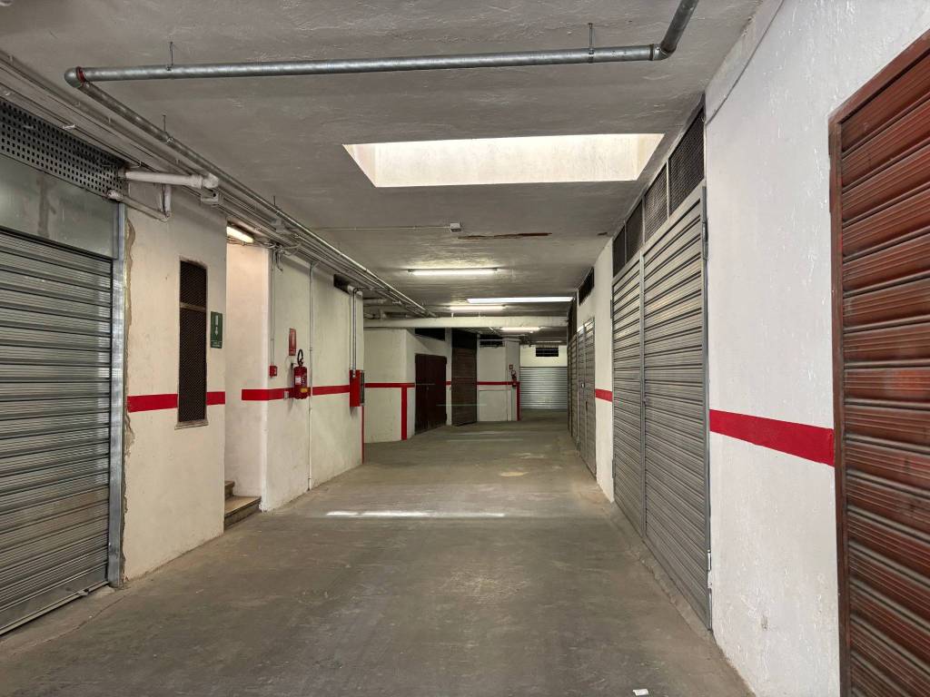Box / garage a Andria in Via Duca degli Abruzzi, 77 - Foto 3
