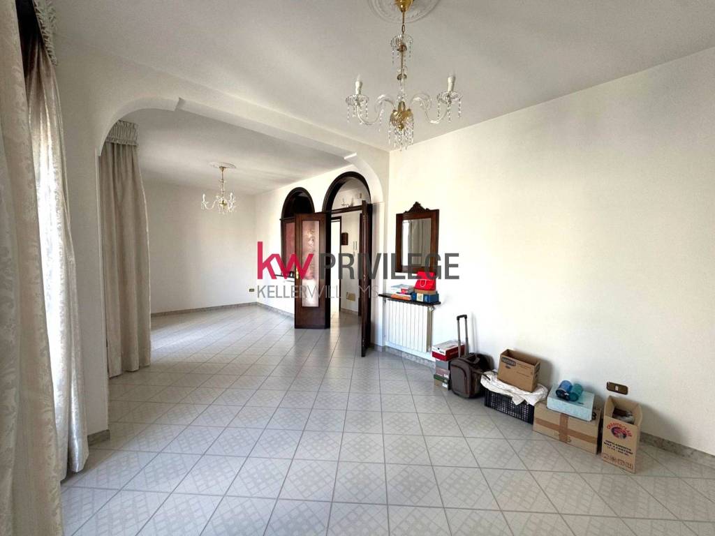 Appartamento a Mesagne in Via San Donaci, 77 - Foto 3