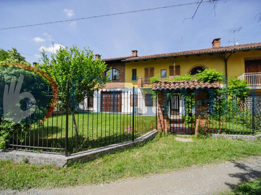 Villetta a schiera a Montafia in Via Bricco Miglino , 12 - Foto 2
