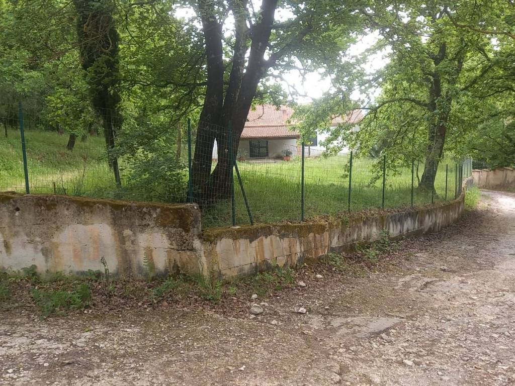 Villa a Caserta in Via della Fonte - Foto 3