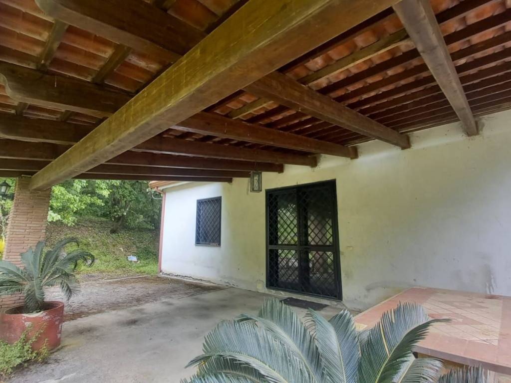 Villa a Caserta in Via della Fonte - Foto 4