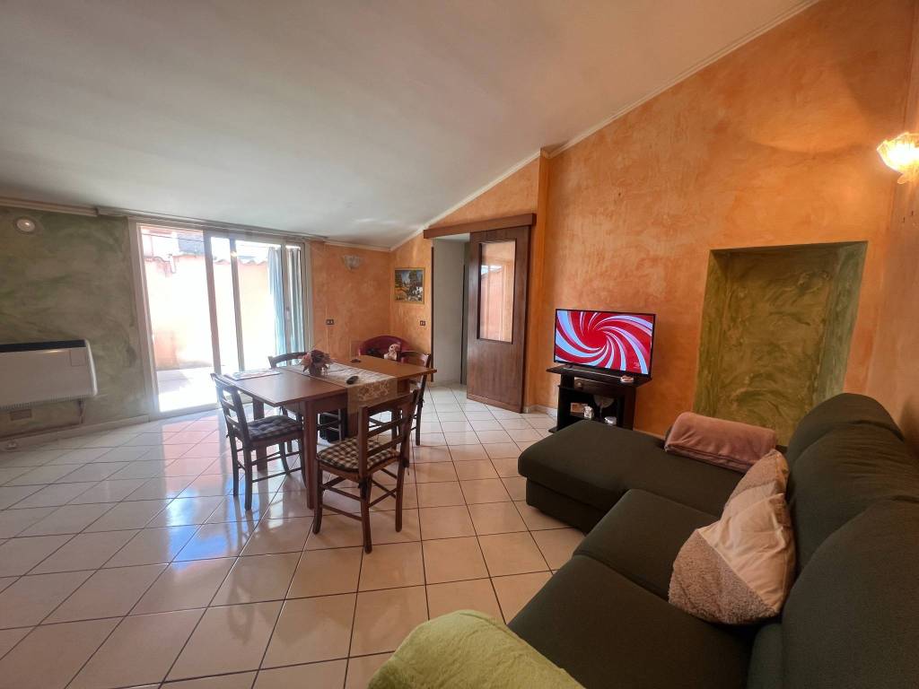 Attico / mansarda a Gallese in Corso Duca Luigi, 16 - Foto 2