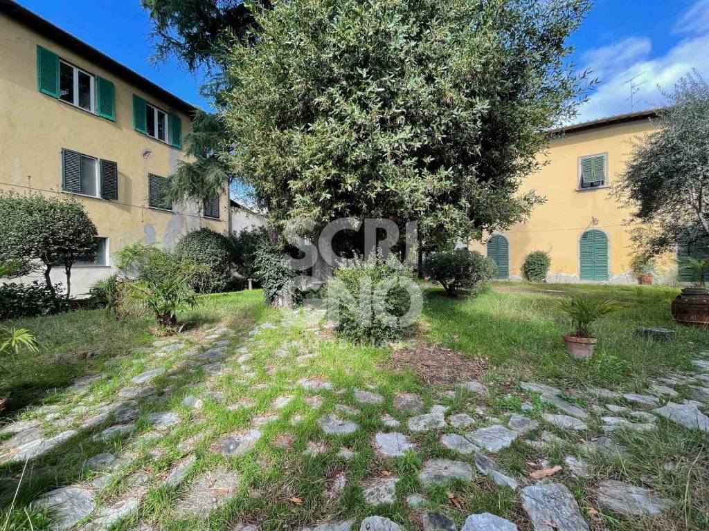 Villa a Pistoia in Piazza della Resistenza - Foto 4
